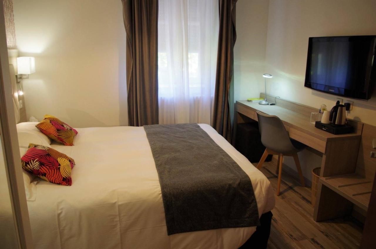 Logis Hotel Les Platanes Reyssouze Luaran gambar